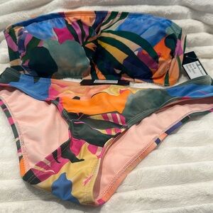 NWT Palisades Beach Club Multi-Colored Two-Piece Bathing Suit Straps. Si…